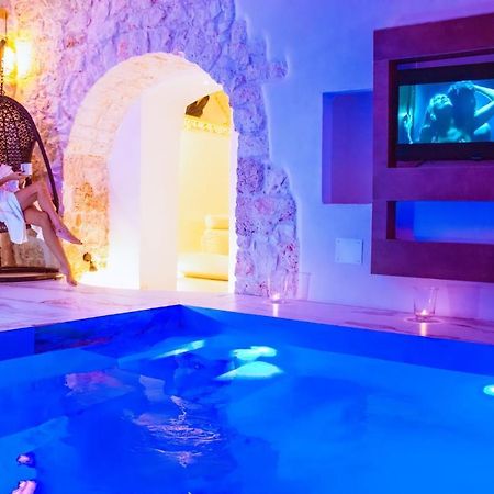 Dimora Farina Suites Остуні Екстер'єр фото